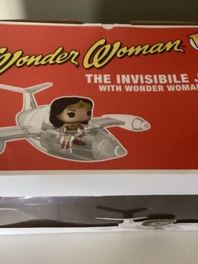 Funko Wonder Woman invisible plane